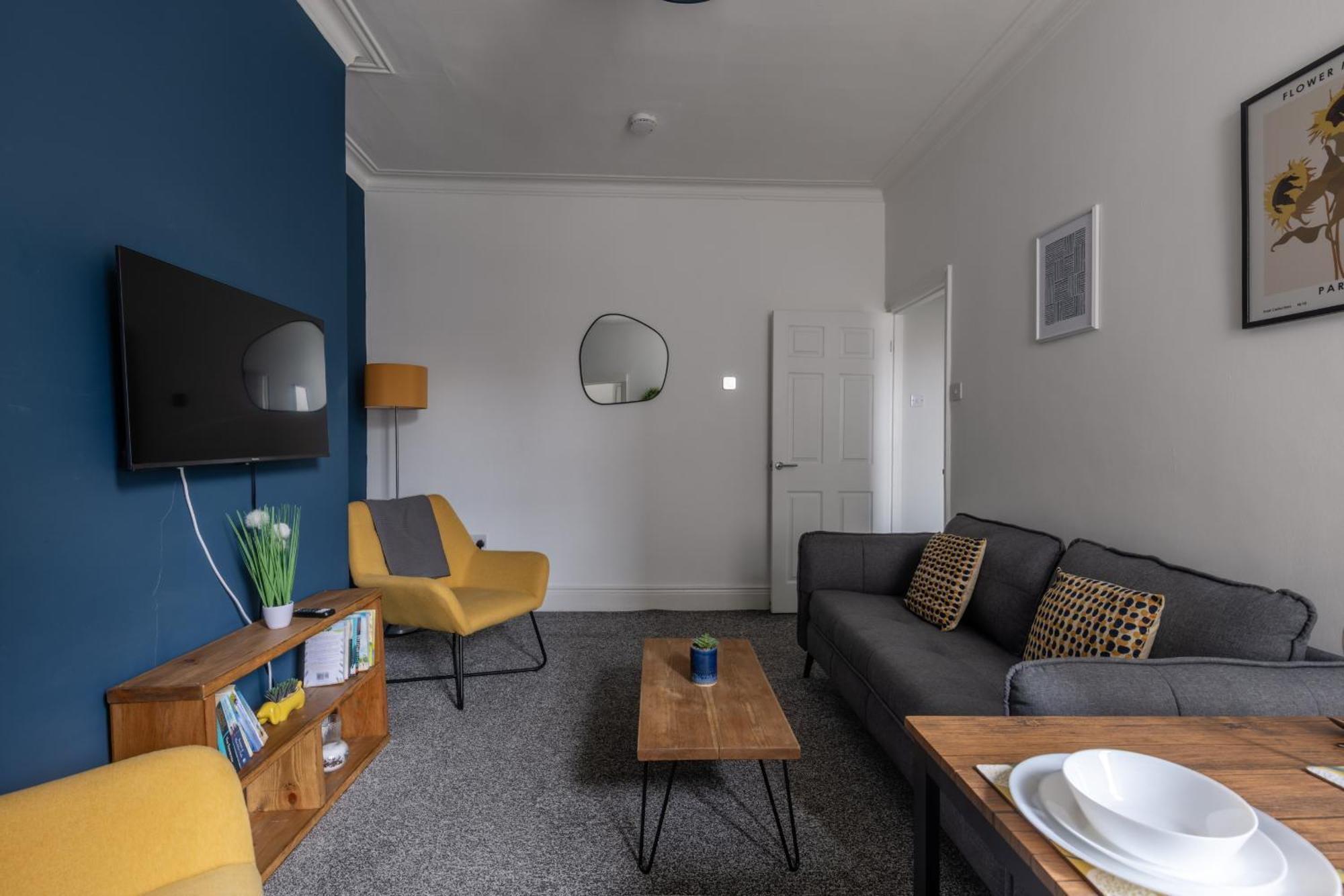 Mowbray Apartment